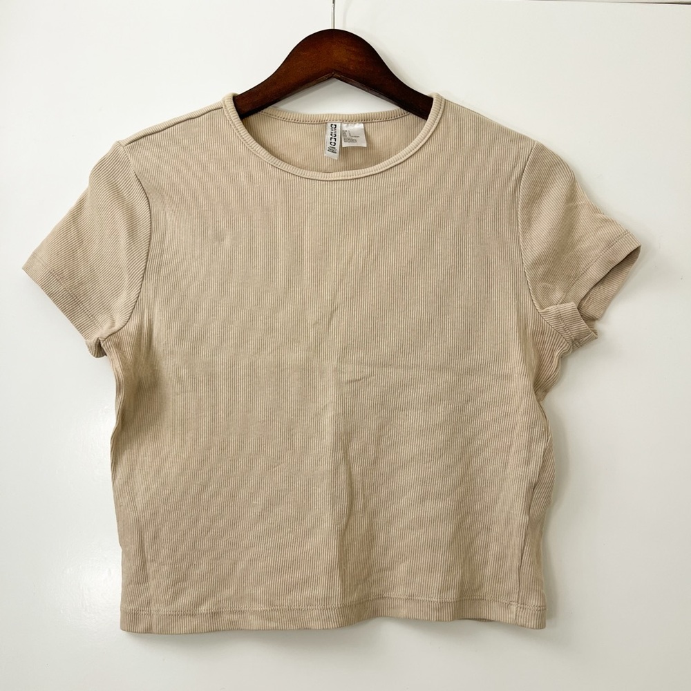 💛 Divided H&M baby tee - L